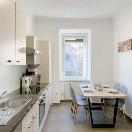 Lend - Design 2 Apartment